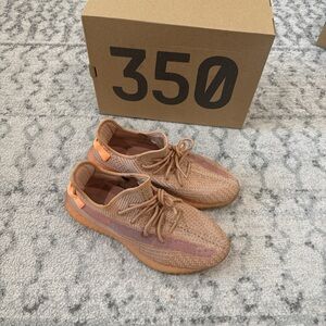 Yeezy 350 Boost V2 in Clay